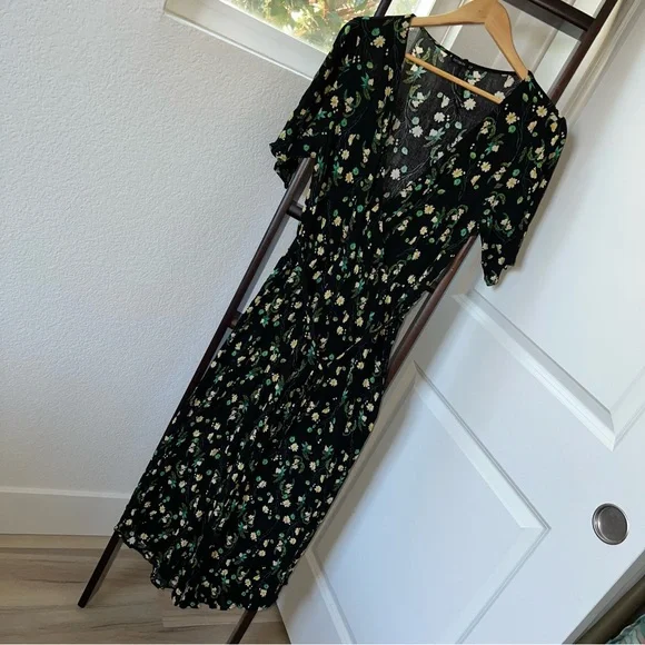 COTTON ON Floral Jumpsuit - Picture 6 of 9